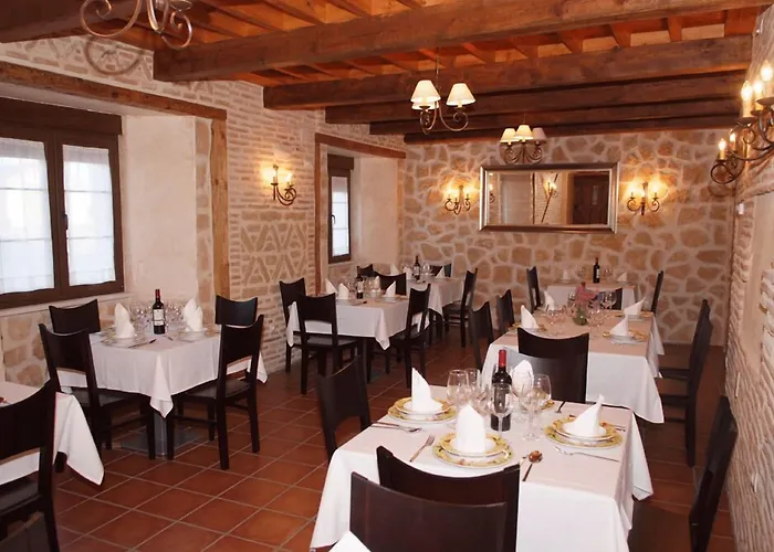 La Casona De Dona Petra Villarmentero de Campos